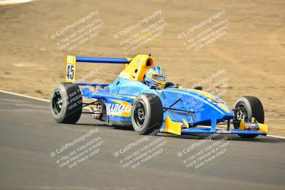 media/Jan-26-2025-CalClub SCCA (Sun) [[cfcea7df88]]/Group 2/Race/